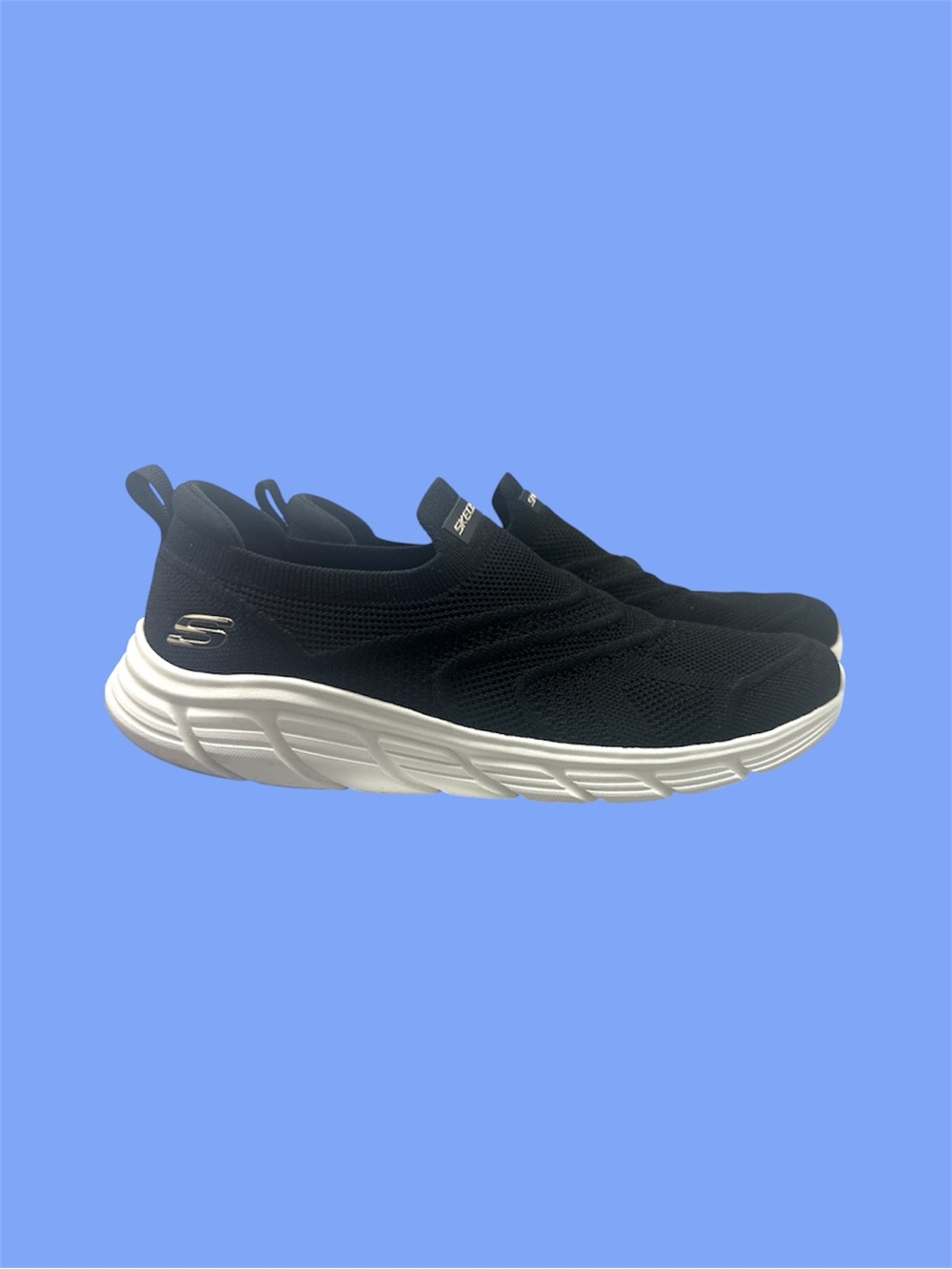 Skechers Black Slip-On Knit Sneaker size 9 Memory Foam Comfort